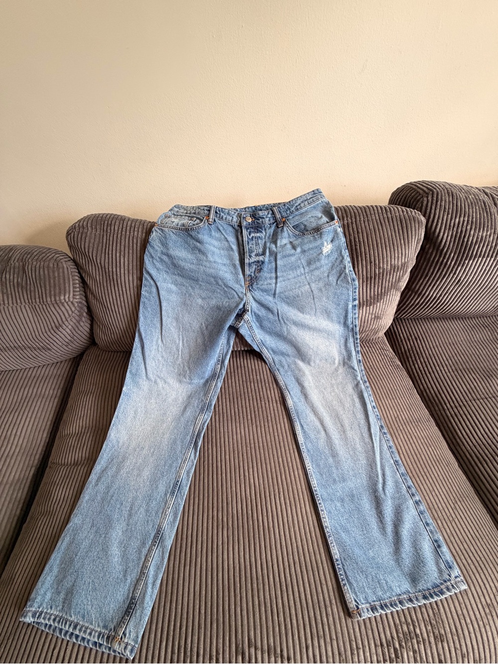 Classic Women’s Light Blue Straight-Leg Jeans